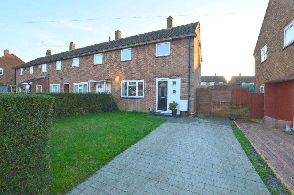 2 bedroom end of terrace house for sale in Mangrove Road, Stopsley