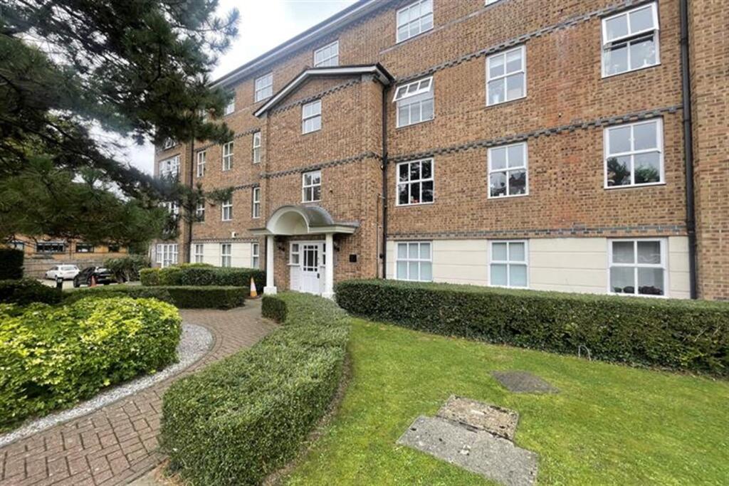 Main image of property: Rectory Court, High Road, South Woodford, E18