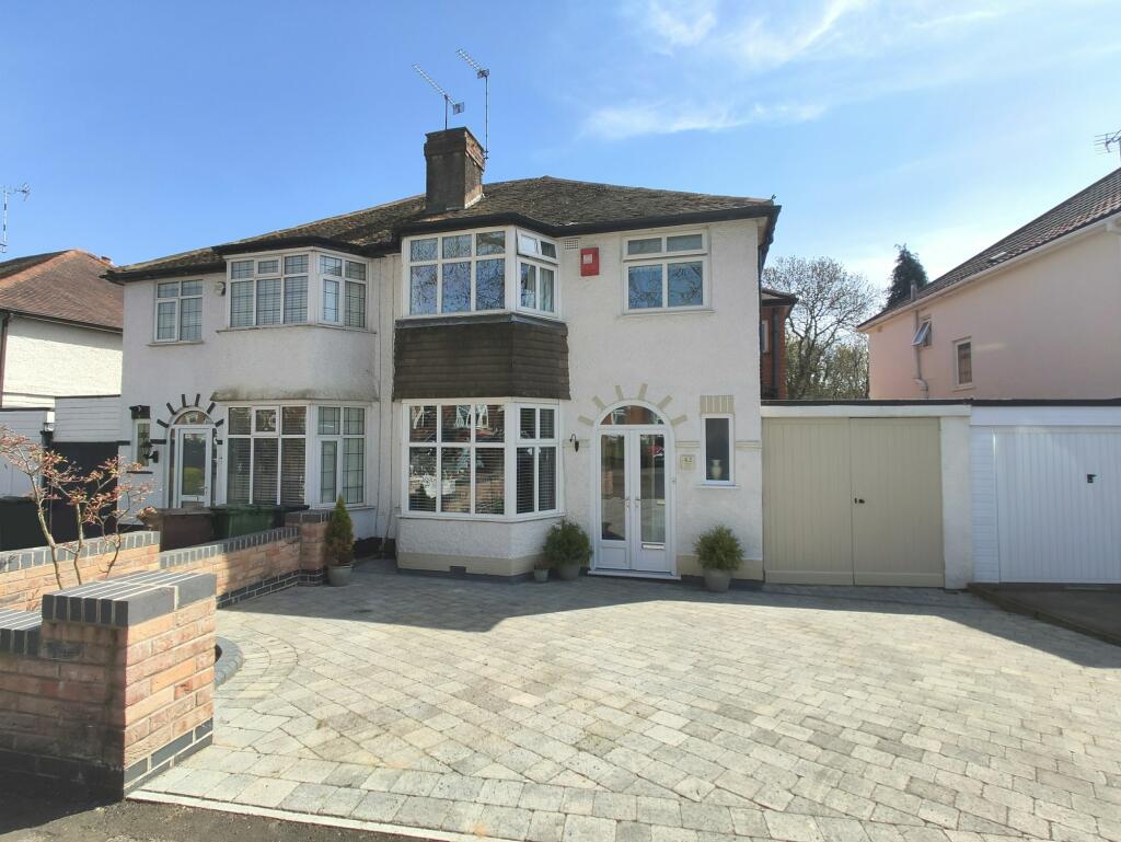 4 bedroom semi-detached house for sale in Lyndon Road, Solihull, B92