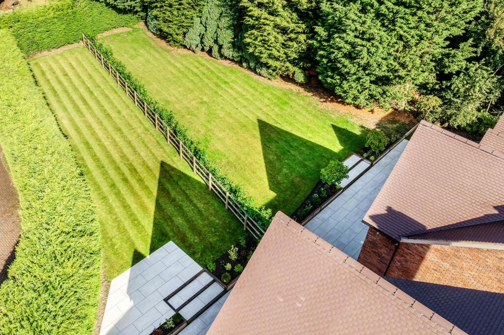 Additional property image - Earlswood Common, Earlswood, B94