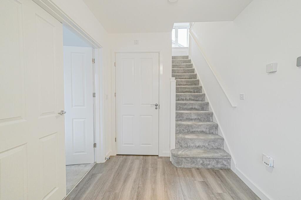Additional property image - Rosewood Drive, Solihull, B90