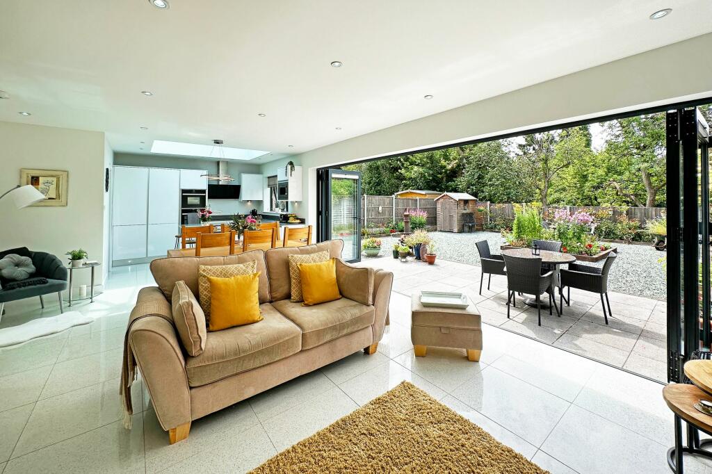 Additional property image - Raddington Drive, Solihull, B92