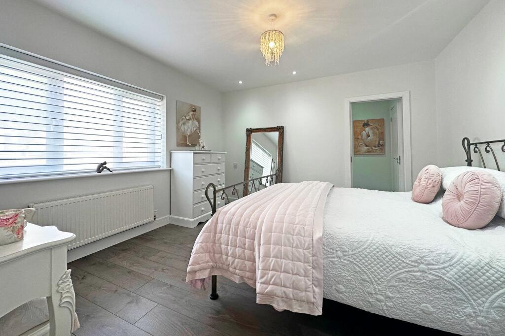 Additional property image - Raddington Drive, Solihull, B92