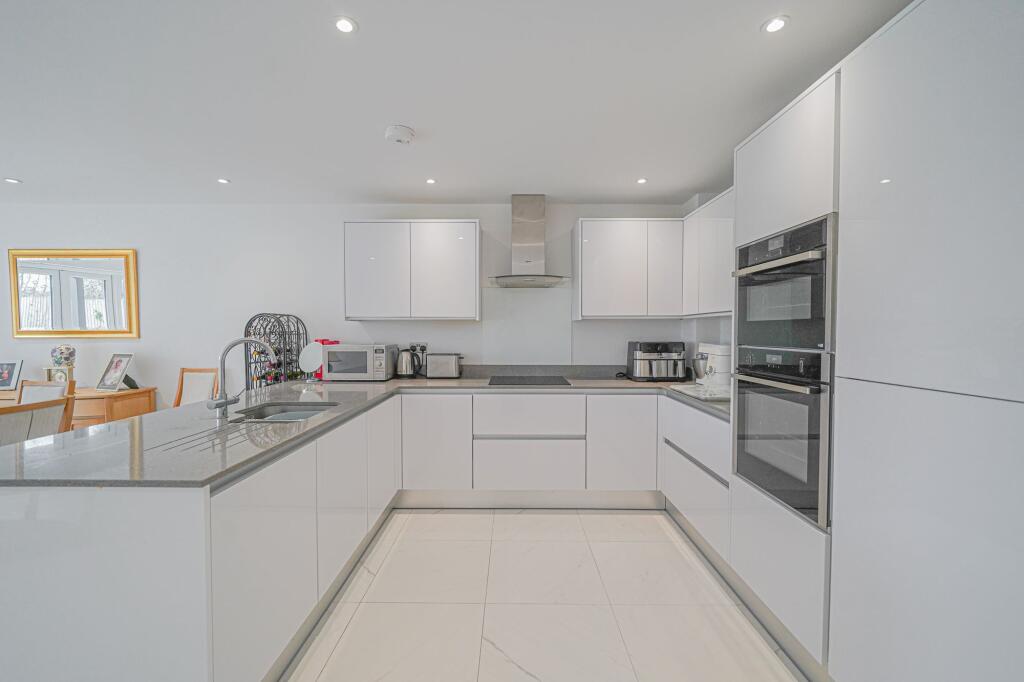 Additional property image - Dove House Lane, Fairway Lawns, B91