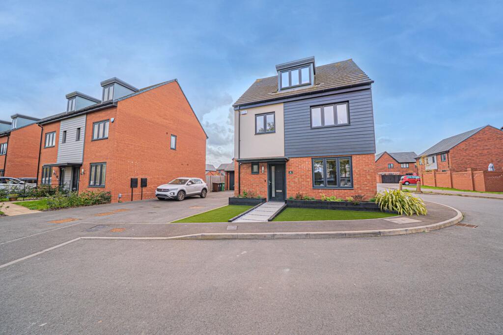 Main image of property: Perry Gardens, Shirley, B90