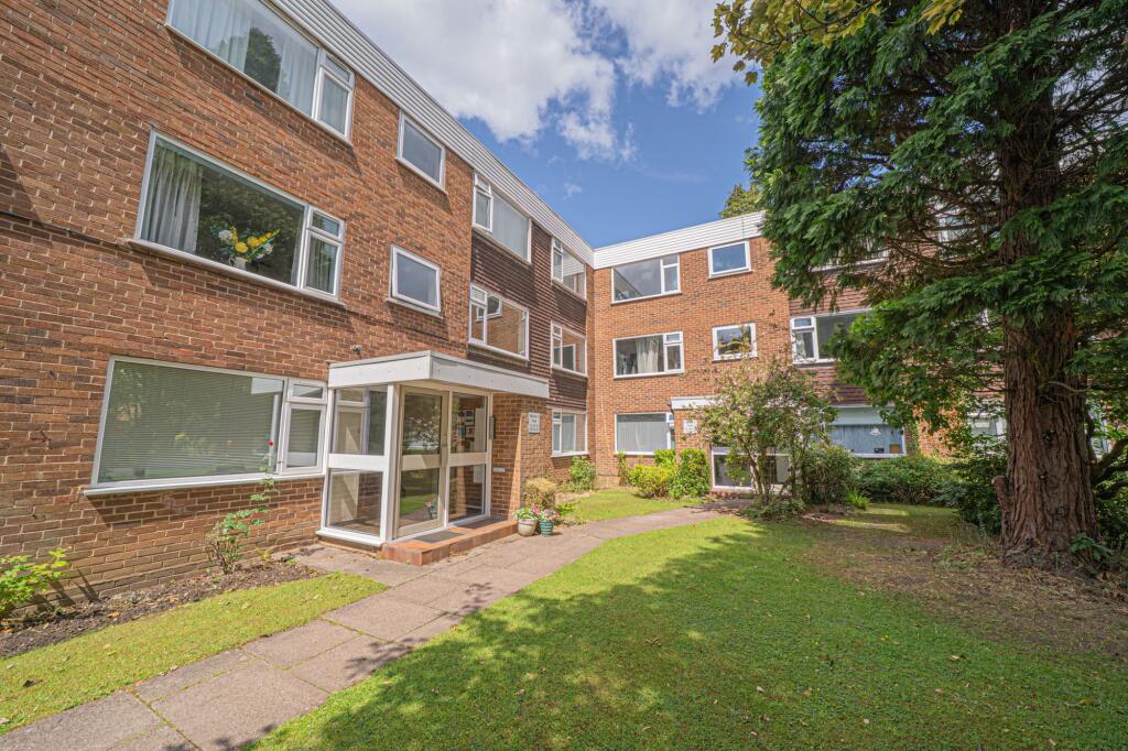 Main image of property: Kingslea Road, Solihull, B91