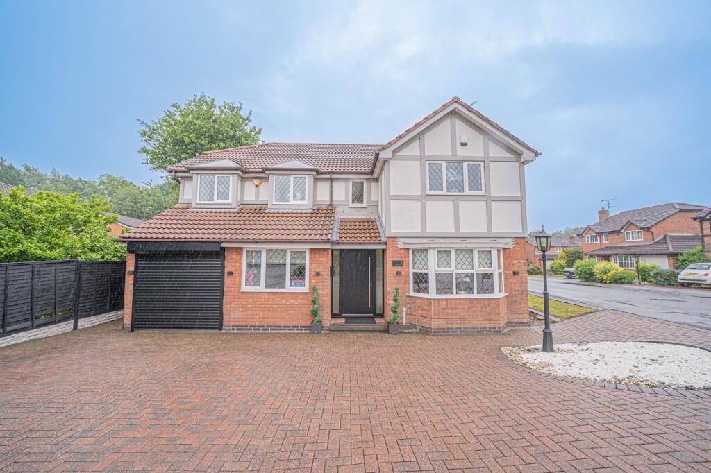 Main image of property: Denby Croft, Shirley, B90