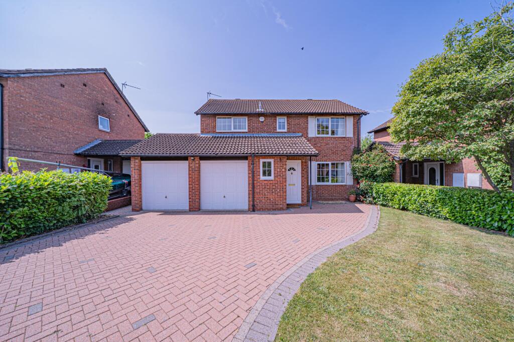 Main image of property: Sherdmore Croft, Monkspath, Solihull, B90