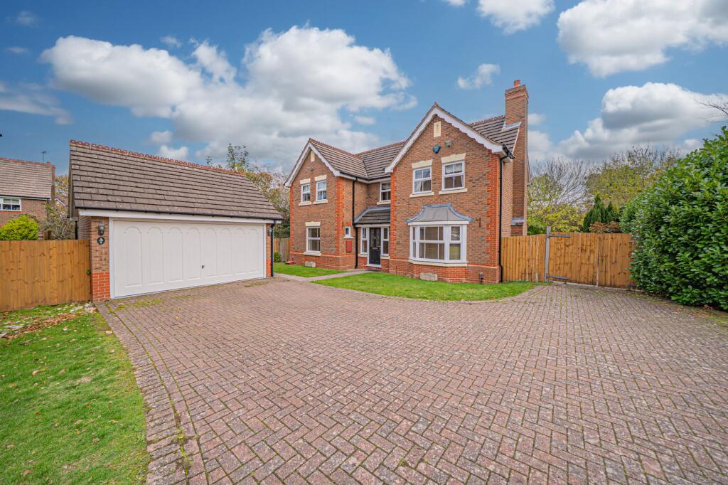 Main image of property: Stamford Croft, Solihull, B91