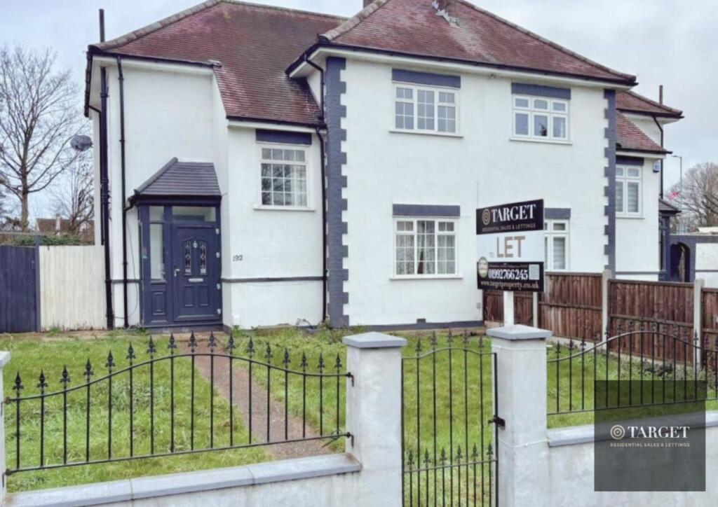 Main image of property: Great Cambridge Road, EN8