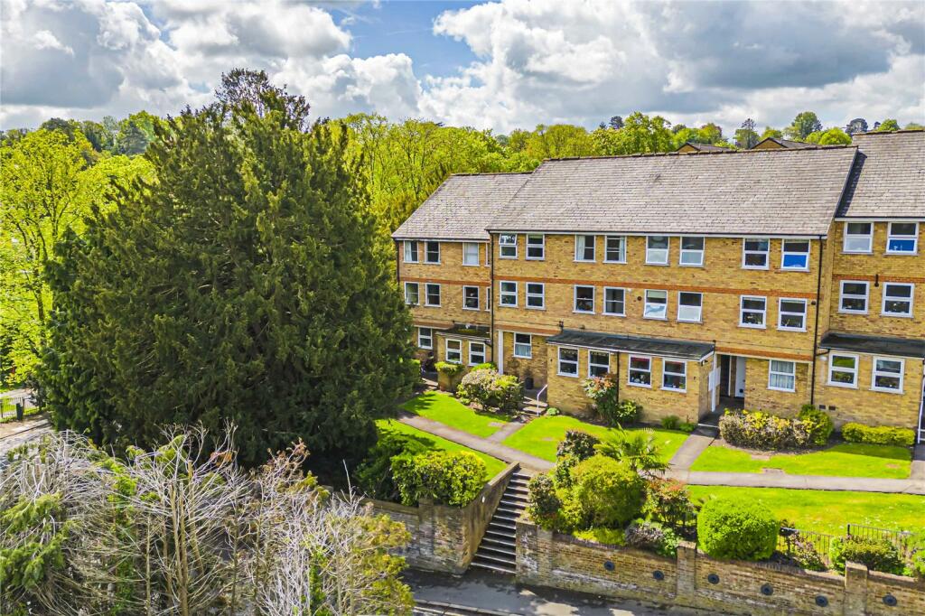 2 bedroom apartment for sale in Lincoln Court, Berkhamsted