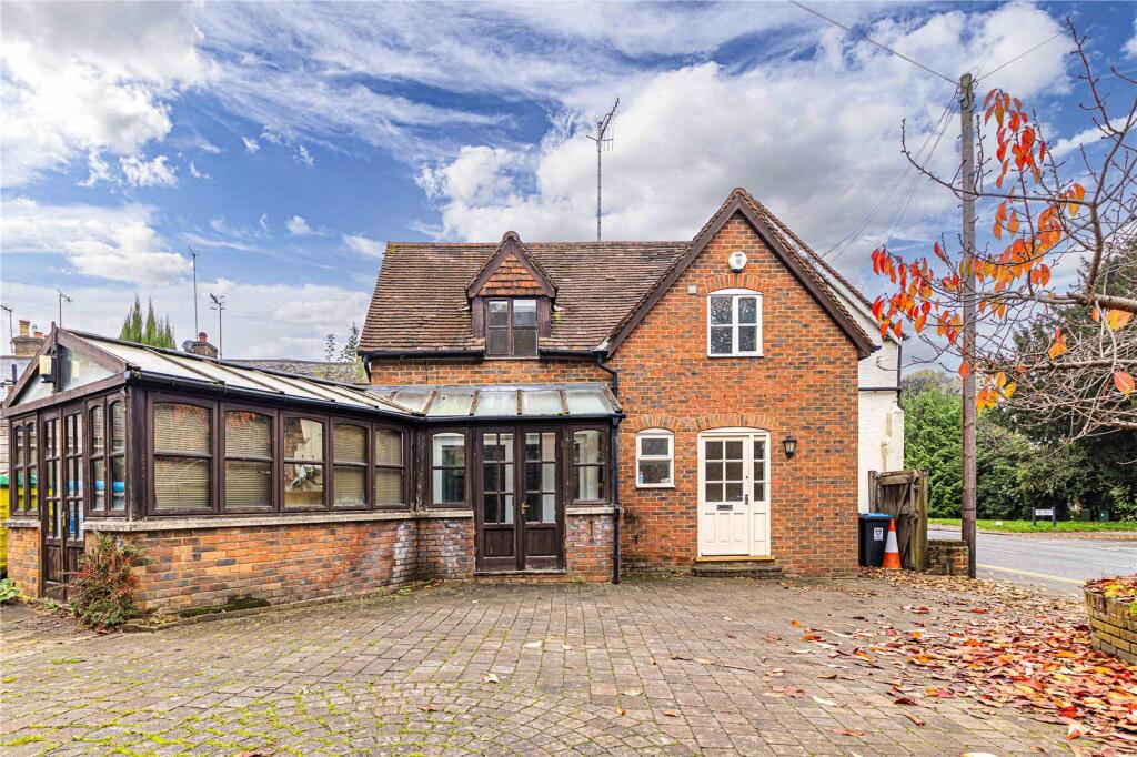 Main image of property: High Street, Northchurch, Berkhamsted, Hertfordshire, HP4