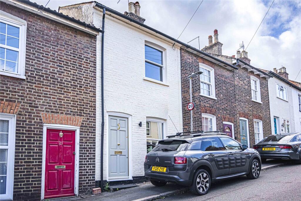 Main image of property: Victoria Road, Berkhamsted, Hertfordshire, HP4