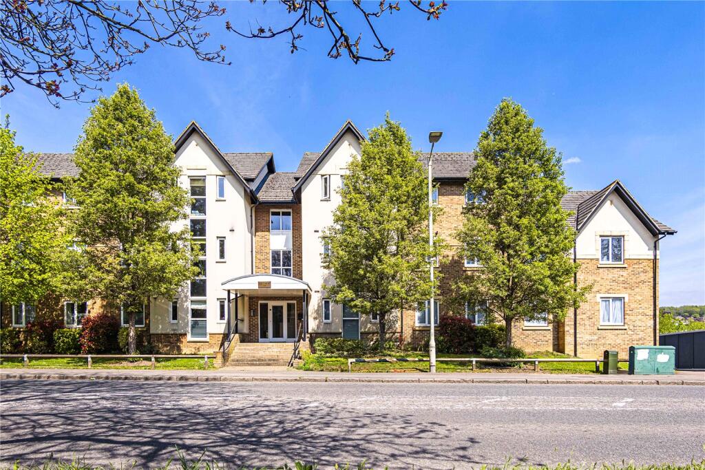 Main image of property: High Street, Berkhamsted, Hertfordshire, HP4
