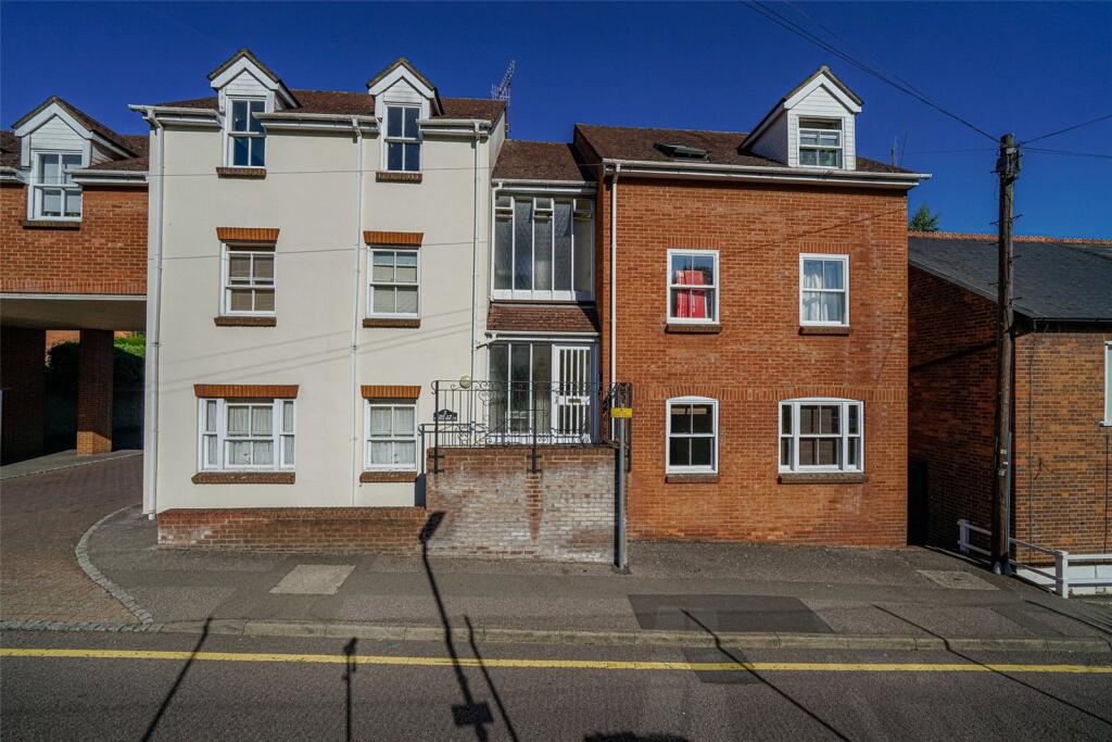 Main image of property: Cavalier Court, Chesham Road, Berkhamsted, Hertfordshire, HP4