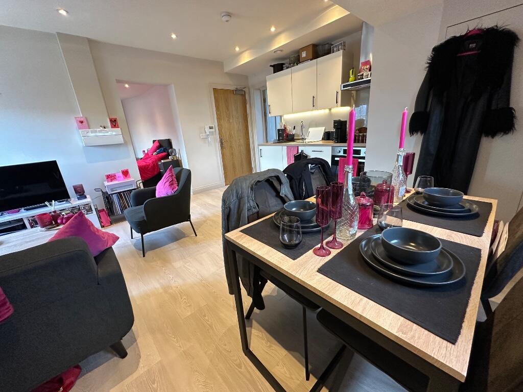 Main image of property: North Street, Leeds, West Yorkshire, LS2