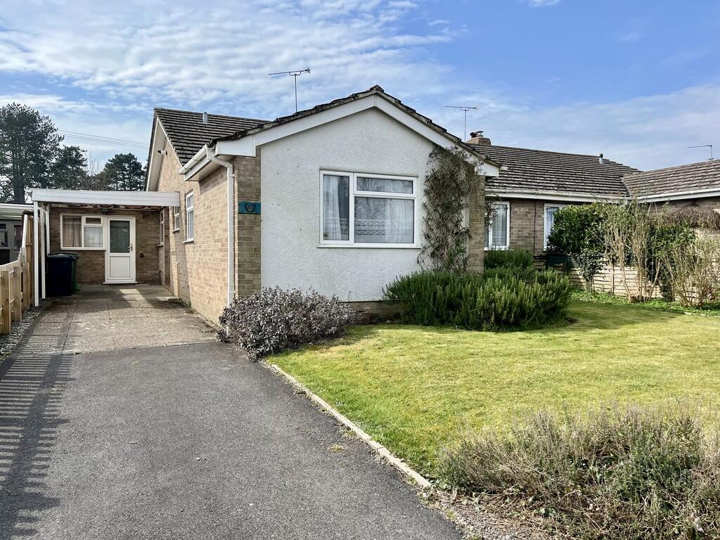 Main image of property: Sanden Close, Hungerford