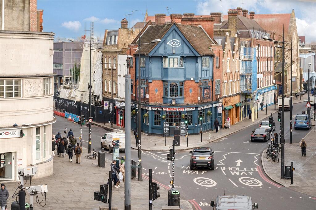 Main image of property: Parkway, London