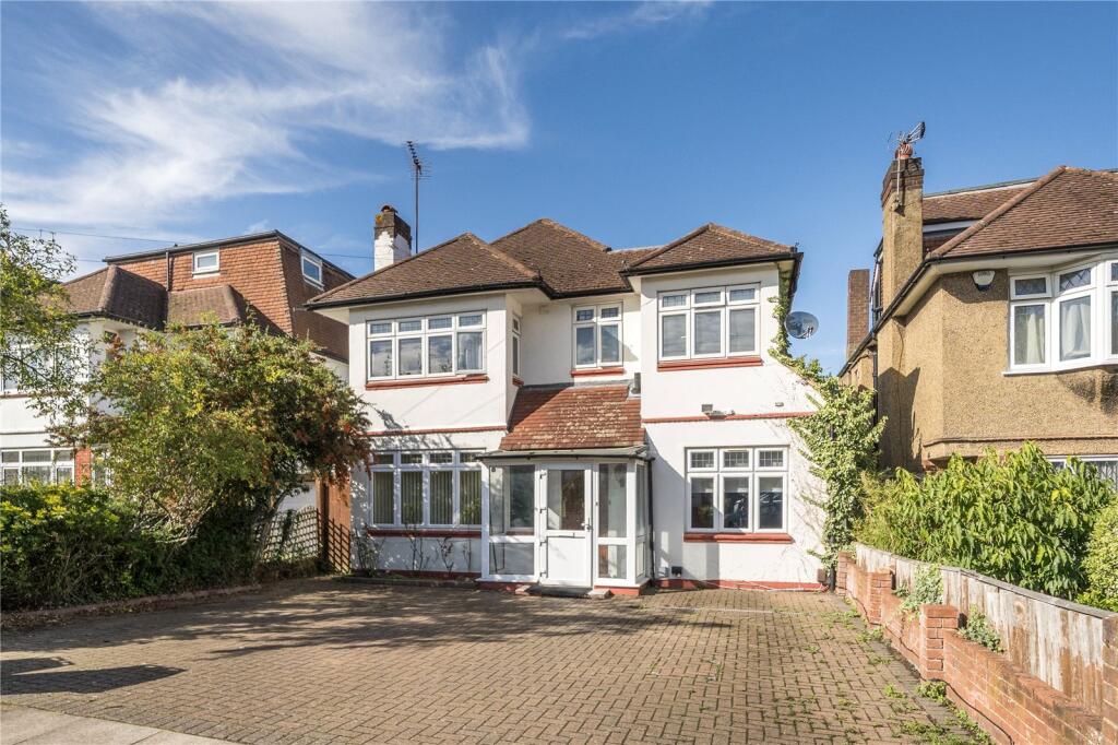 Main image of property: Greenway, London