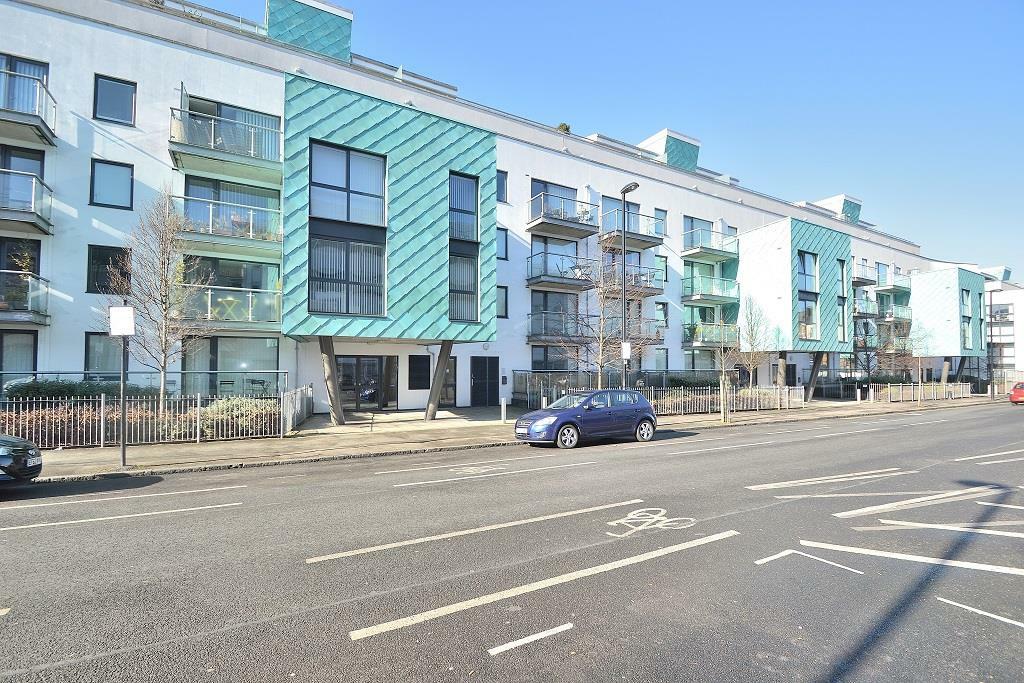 Main image of property: Flat 8, 71F Drayton ParkAshburton GroveIslington