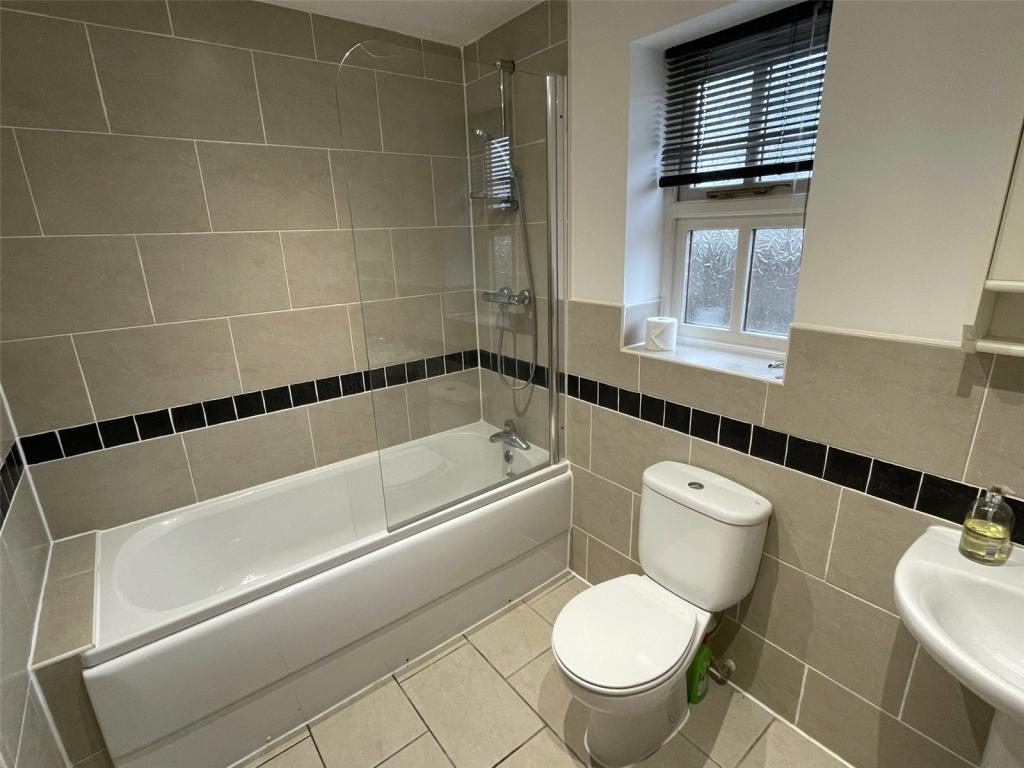 2 bedroom apartment for sale in Northfield Lane, Horbury, Wakefield, WF4