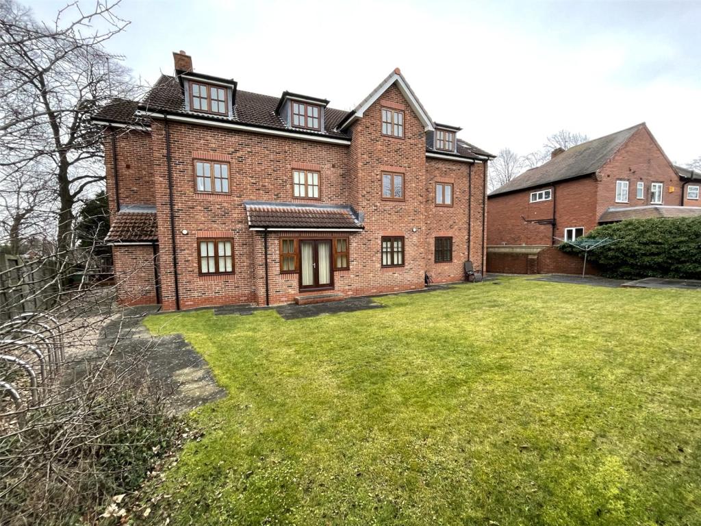 2 bedroom apartment for sale in Northfield Lane, Horbury, Wakefield, WF4