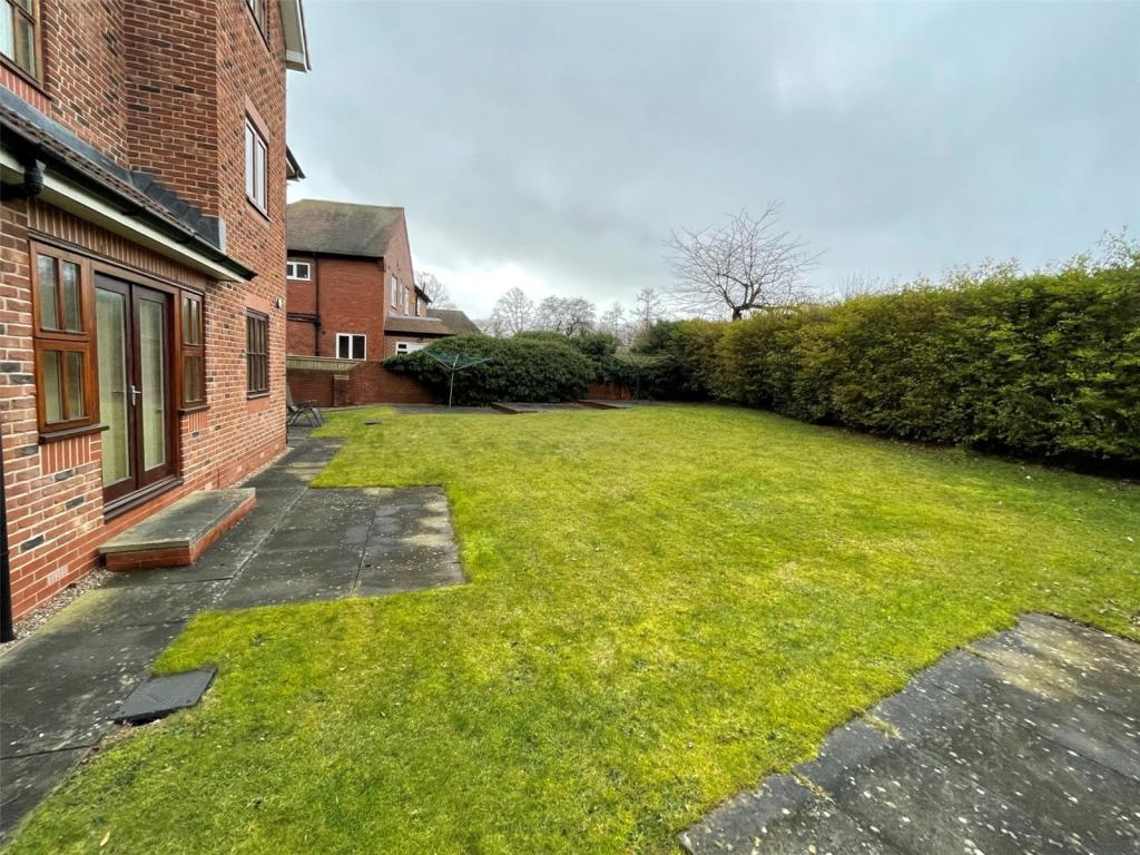 2 bedroom apartment for sale in Northfield Lane, Horbury, Wakefield, WF4