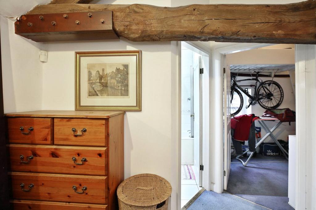 2 bedroom terraced house for sale in Priory Square, Walton, Wakefield, WF2