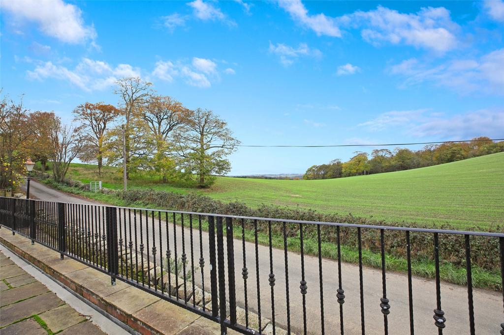 4 bedroom detached house for sale in Jebb Lane, Haigh, Barnsley, South