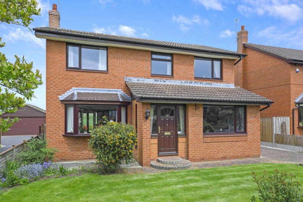 4 bedroom detached house for sale in Ingswell Drive, Notton, Wakefield