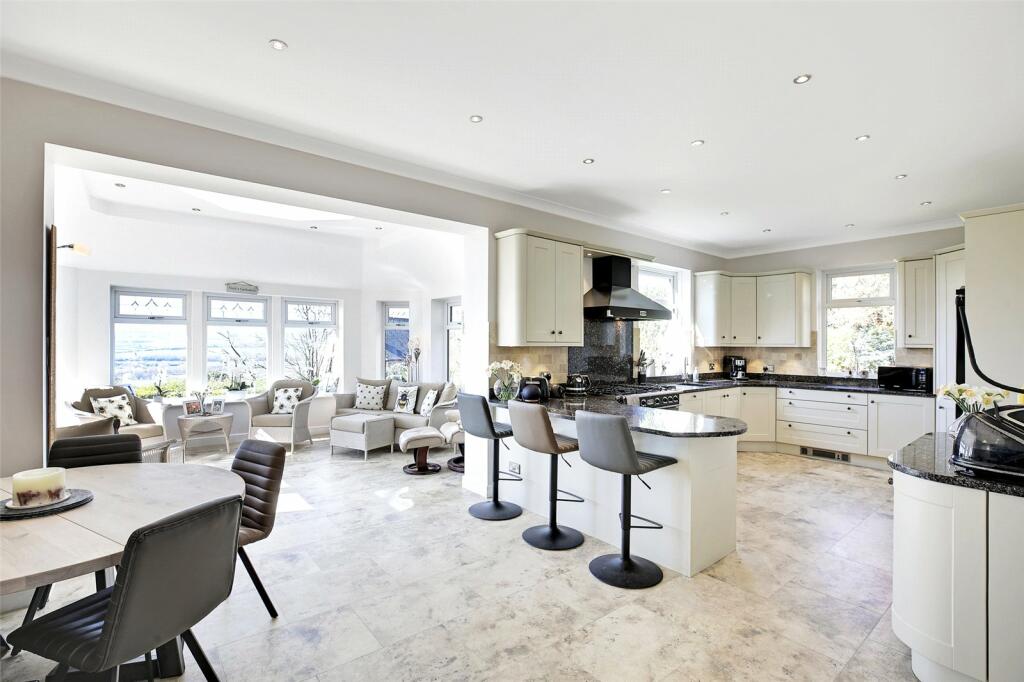 5 bedroom detached house for sale in Runtlings Lane, Ossett, West