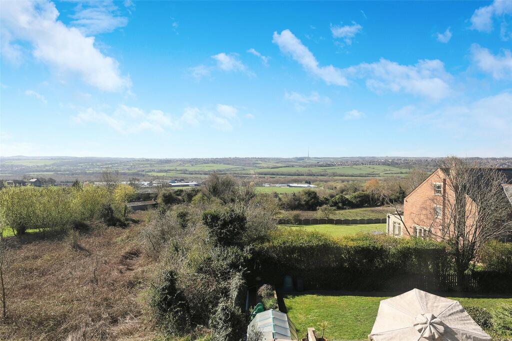 5 bedroom detached house for sale in Runtlings Lane, Ossett, West