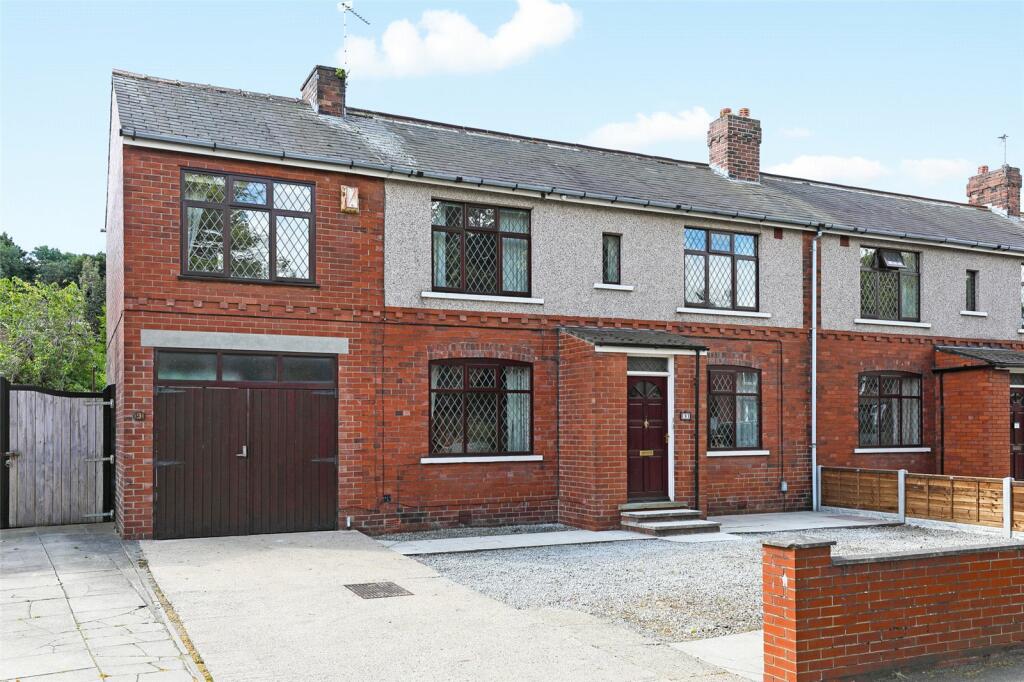 4 bedroom semidetached house for sale in Thornes Road, Thornes