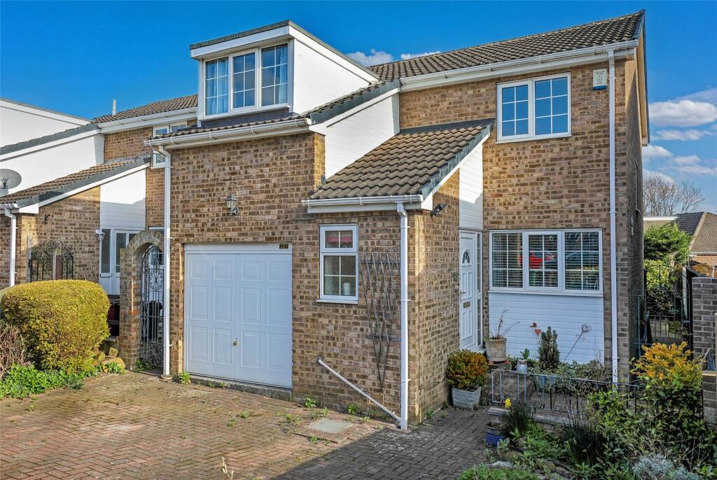 Main image of property: Rockwood Crescent, Calder Grove, Wakefield, WF4