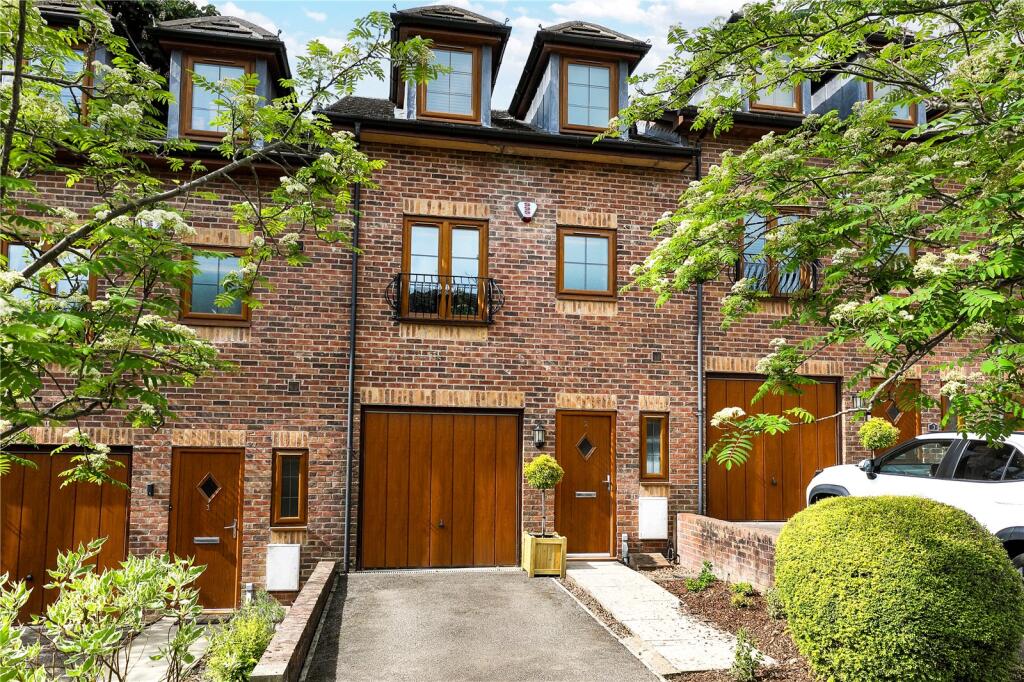 Main image of property: Highfield Court, Ossett, West Yorkshire, WF5