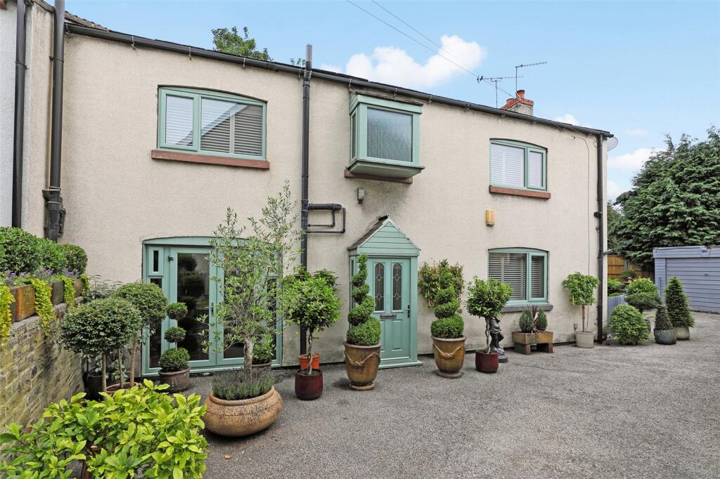 Main image of property: Aberford Road, Stanley, Wakefield, West Yorkshire, WF3