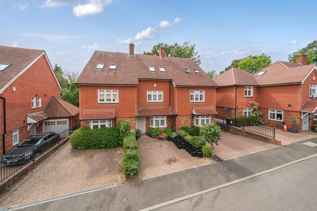 Main image of property: Love Lane Mayfield TN20