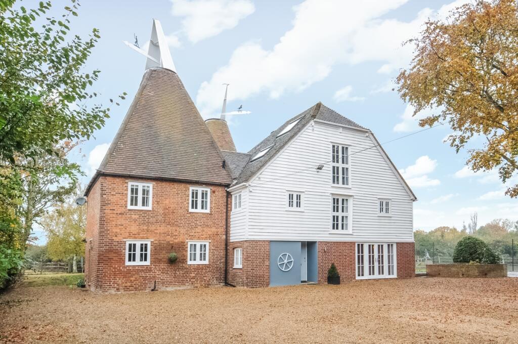 Main image of property: Collier Street Marden TN12