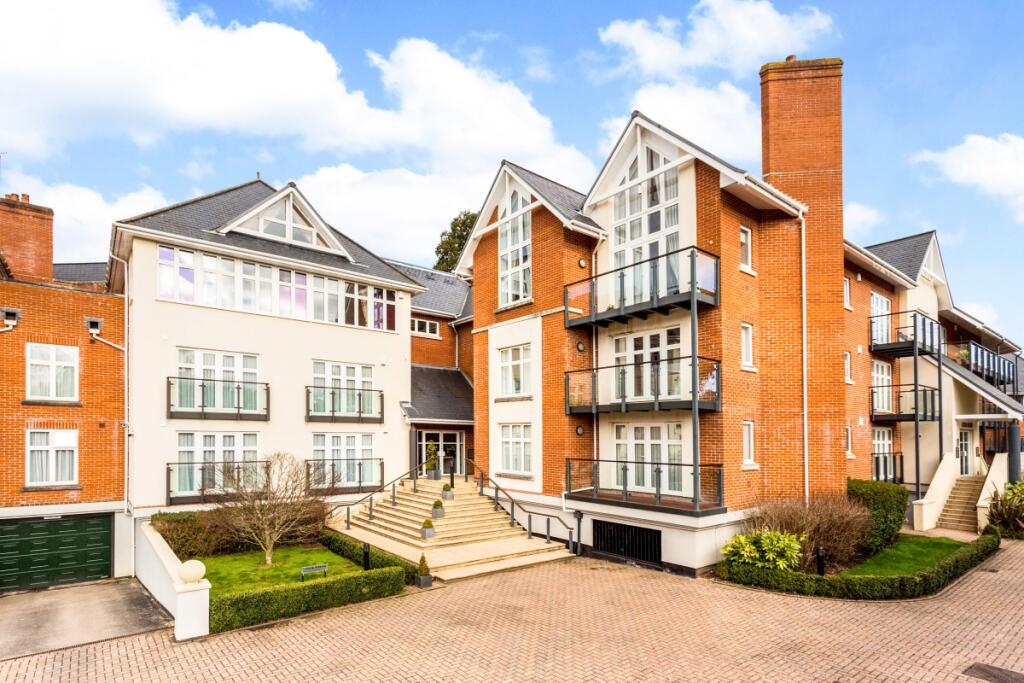 Main image of property: Warberry Park Gardens Tunbridge Wells TN4