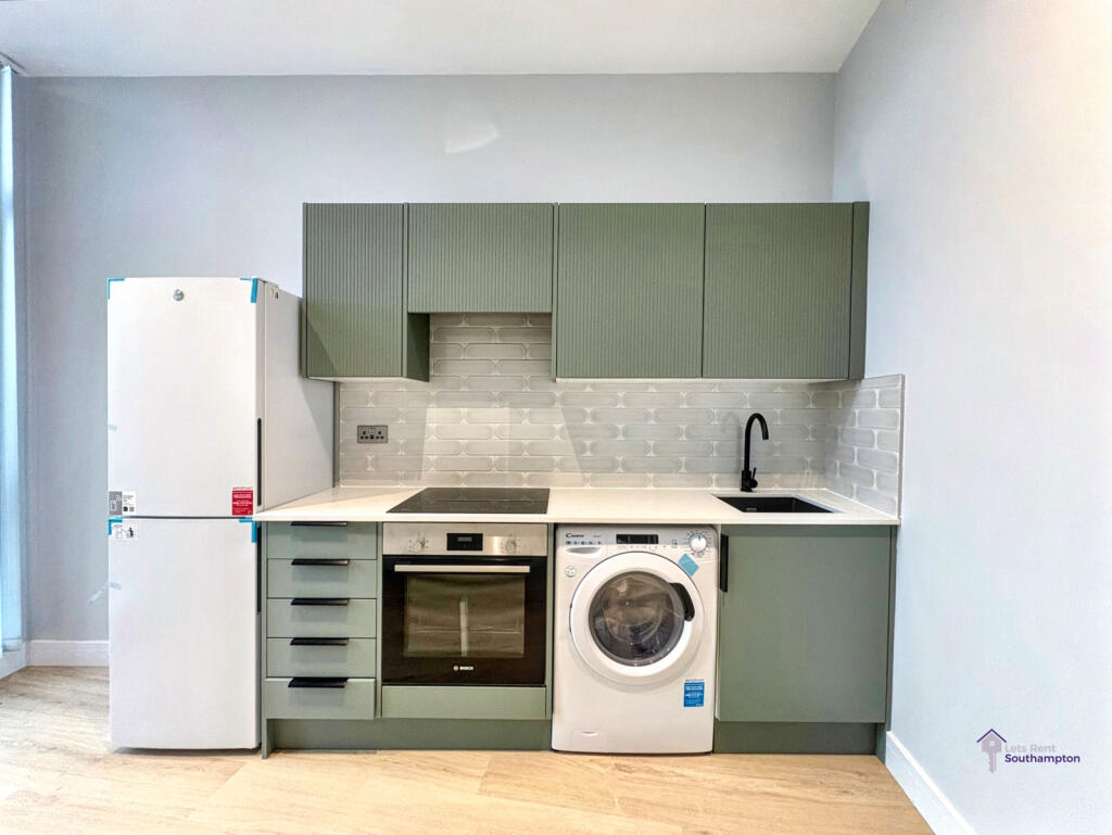 Main image of property: Waterloo House, Waterlooville PO7