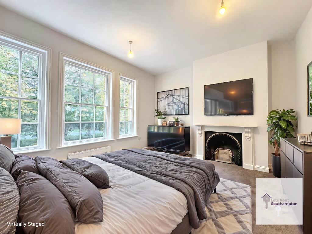 Main image of property: Cherry Tree House, 21 The Avenue, SO17 1XL