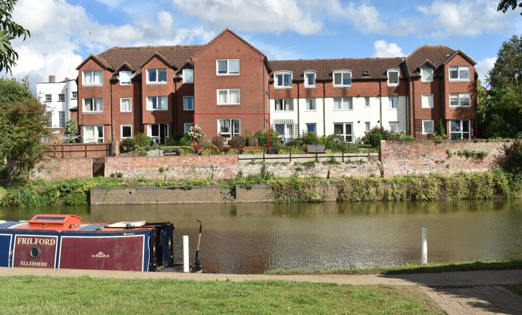 Main image of property: High Street, Tewkesbury, Tewkesbury, GL20