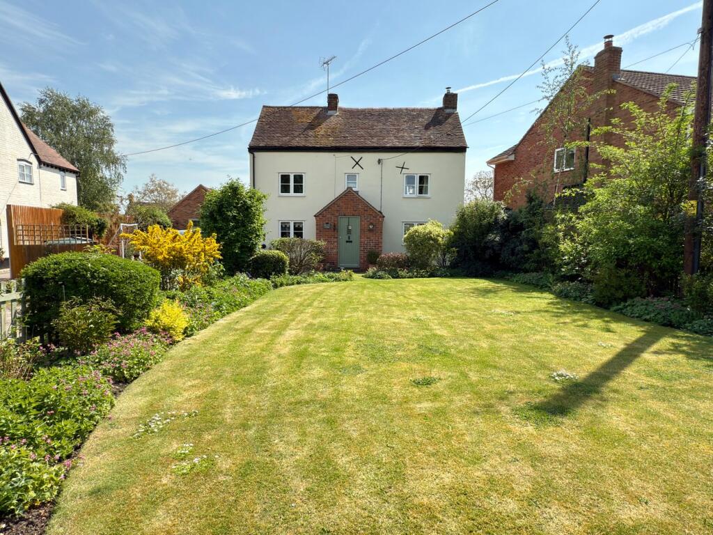 Main image of property: Twyning Green, Twyning, Tewkesbury, GL20