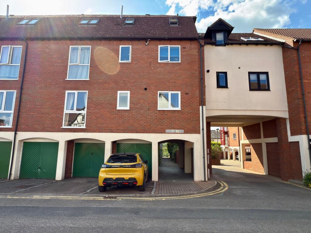 Main image of property: Priors Court, Tewkesbury, GL20