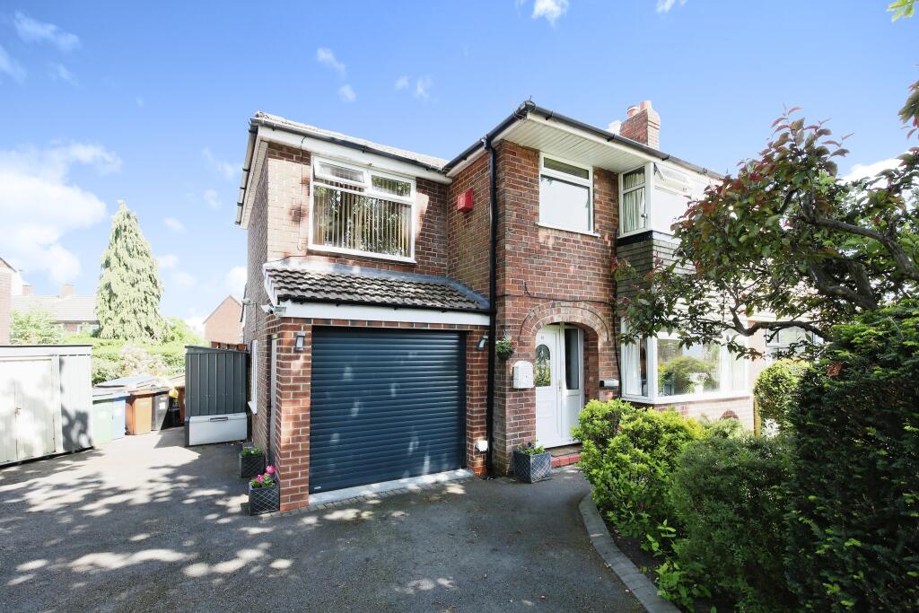 4 bedroom semidetached house for sale in Cross Road, Heald Green