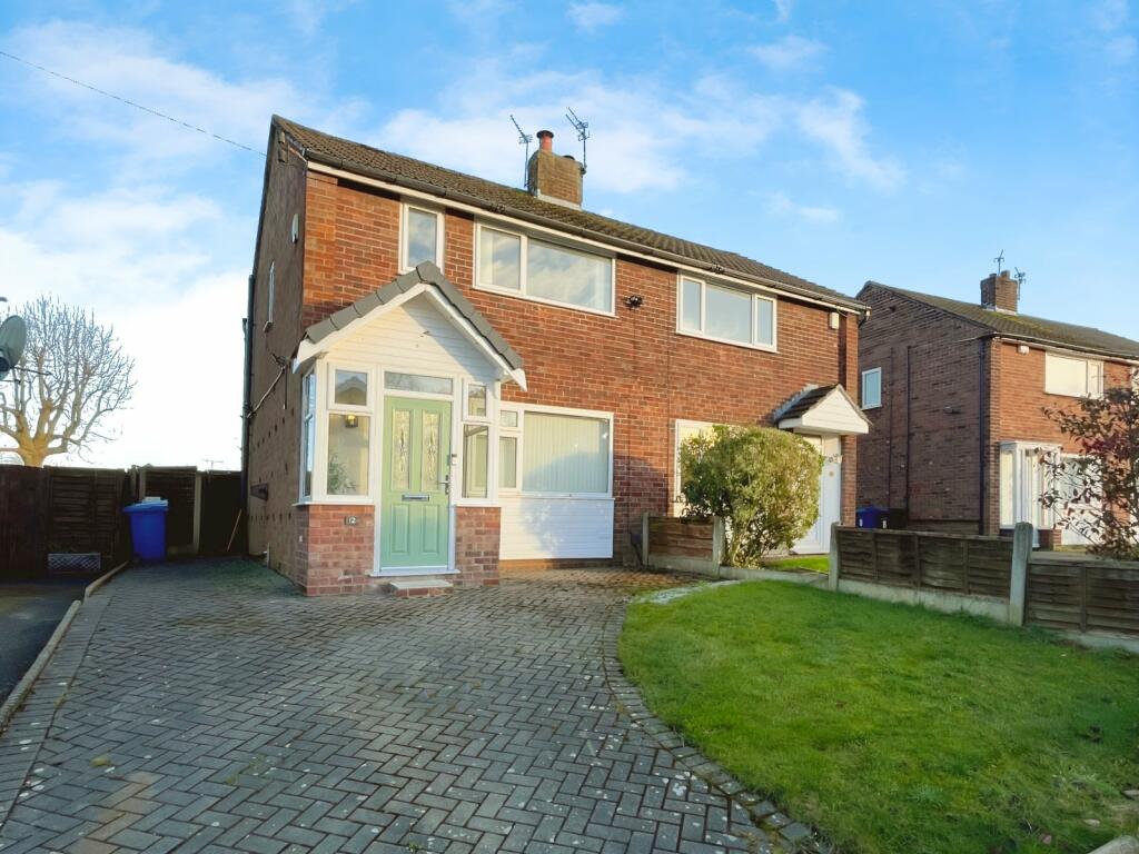 3 bedroom semidetached house for sale in Dorac Avenue, Heald Green