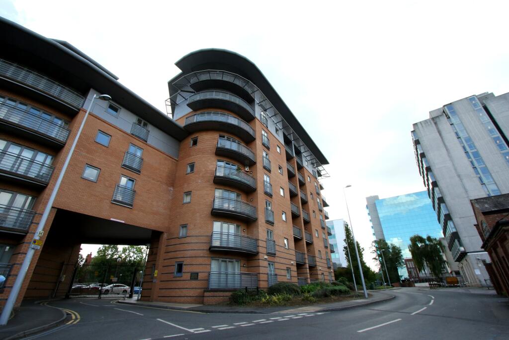 1 bedroom apartment for rent in Triumph House, Manor House Drive, CV1