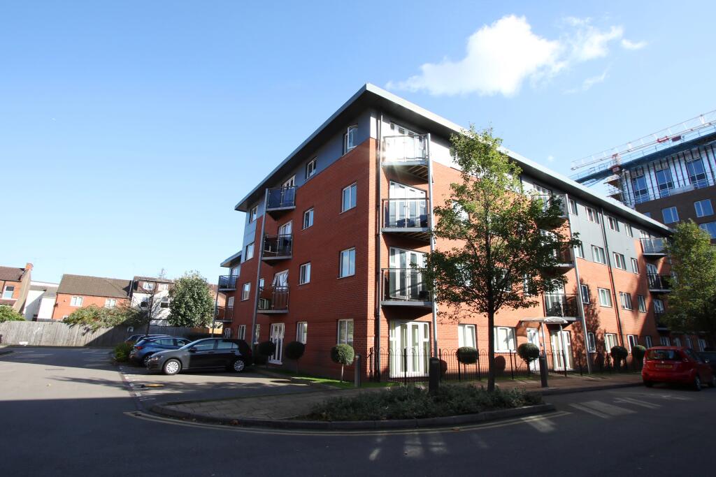 Main image of property: Caister Hall, Coventry, CV1