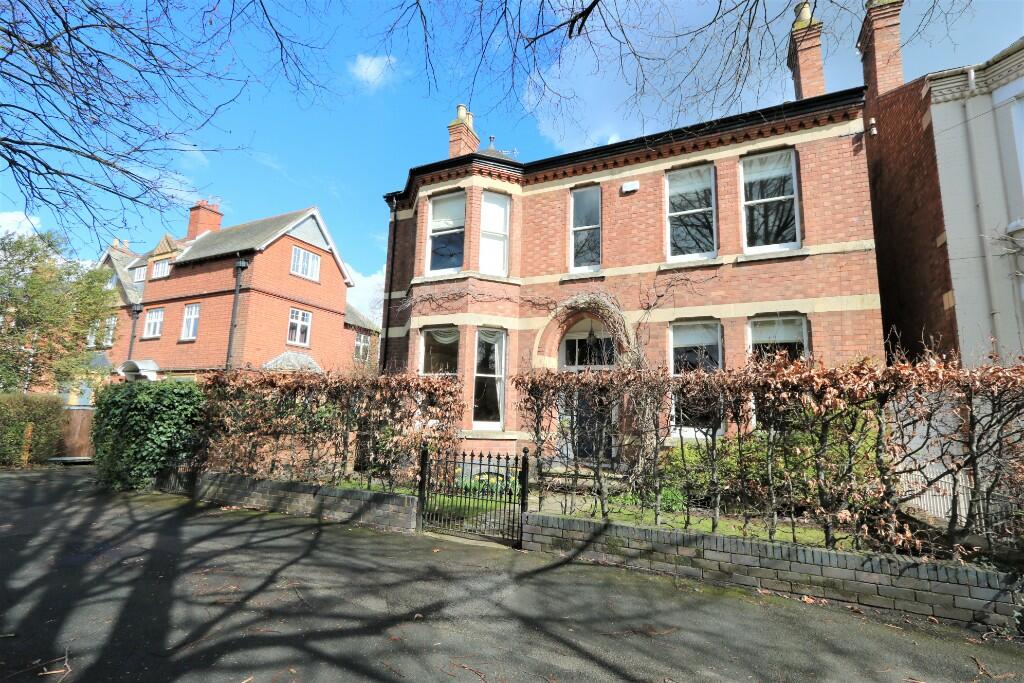 Main image of property: Lillington Road, Leamington Spa, Warwickshire, CV32