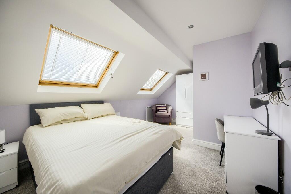 Main image of property: Warwick Road, Kenilworth, Warwickshire, CV8